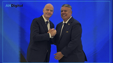 En plena tensión con el Gobierno, Chiqui Tapia recibió el apoyo de Infantino