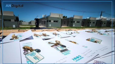 Batakis: “Nunca antes hubo un plan de más de 8 mil viviendas en ejecución”