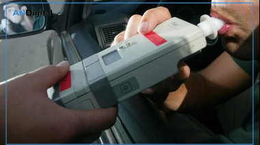 Manejaba tan borracho que superó los valores máximos en el test de alcoholemia