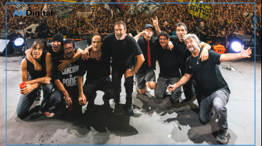 En el verano, se enciende La Vela