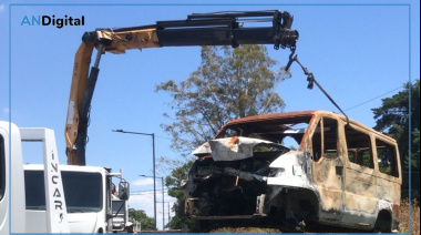 Avanza en la periferia platense la remoción de autos abandonados