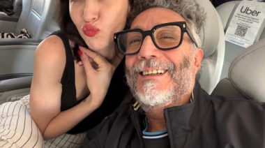 El beso de Fito Páez a Sofía Gala en Punta del Este volvió a encender los rumores de romance