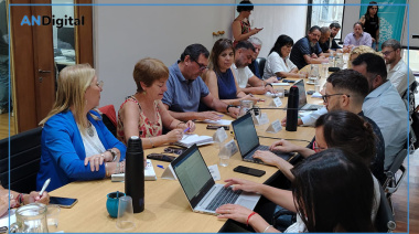 “Insuficiente”: Docentes y estatales rechazaron la suba del 2 % ofrecida por Kicillof