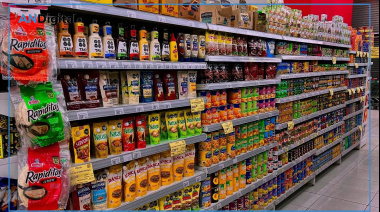 Economista cercano a Milei advirtió por la persistente suba de precios