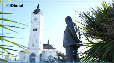 La Plata rinde homenaje a Raúl Alfonsín a 99 años de su nacimiento
