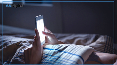 Estrés y exceso de pantallas, factores clave para que cada vez se duerma menos y peor