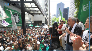 Movilización estatal a Trabajo para rechazar el intento de 1.600 despidos