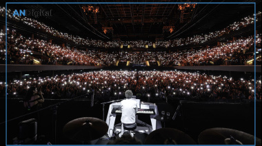 “¡El mundo está vivo!”: Fito arrancó su nueva saga en el Arena