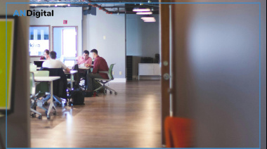 Por los malos hábitos del teletrabajo, la oficina recupera protagonismo