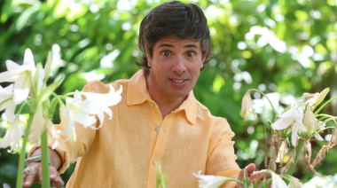 Le sacó el micrófono a Roberto Funes Ugarte en vivo y la escena terminó viral