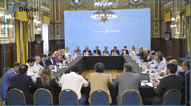 Fondos, recaudación y crisis: el encuentro que Kicillof prepara con los intendentes