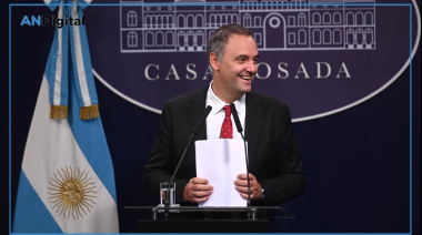 Reapareció Adorni y fingió decencia: “Vara alta” y “nada que esconder”