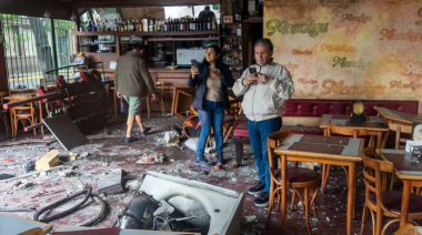 Patrullero en Constitución terminó dentro de una pizzería: qué pasó con el 168