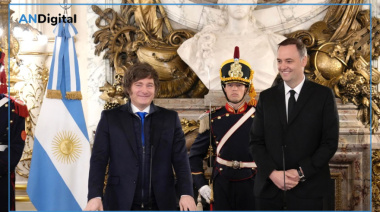 Sin foto y en medio del escándalo, Milei recibió a Adorni en Olivos