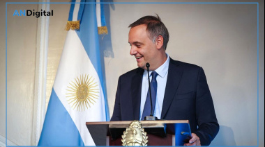 Advierten que el Gobierno busca “sacar de agenda” al enriquecimiento de Adorni