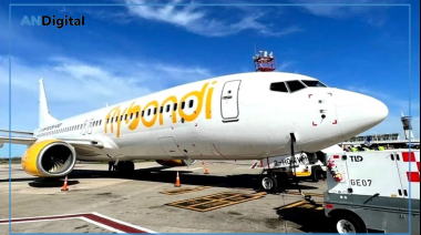 Alerta en Flybondi: la empresa no pagó los sueldos de marzo y hay riesgo de paro total