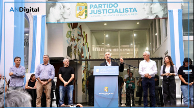 Alak asumió al frente del PJ La Plata y convocó a conformar un gran frente “Kicillof presidente”