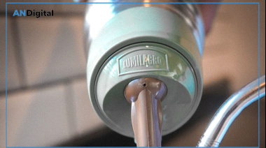 Lumilagro, el “ejemplo” libertario: trabajadores despedidos, hornos apagados e importaciones