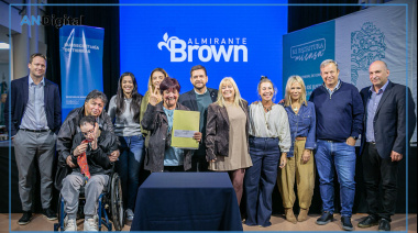 Regularización dominial en Almirante Brown: 184 familias firmaron su escritura