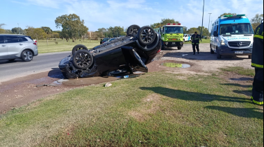 La Plata: una mujer de 66 años fue internada tras un vuelco en City Bell