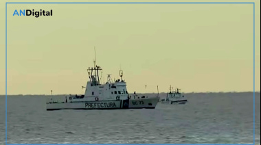 Desesperada búsqueda de dos pescadores desaparecidos en Villa Domínico