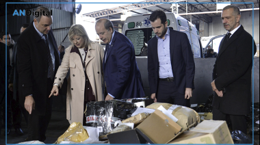 Adorni participó de una quema de drogas antes de ir a Diputados: la oposición lo espera por sus bienes y viajes