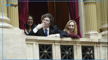 Javier Milei insultó a los periodistas al grito de “chorros” tras el informe de Manuel Adorni