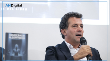 Christian Gribaudo presentó “Democracia Algorítmica”: el desafío de la Inteligencia Artificial en el poder