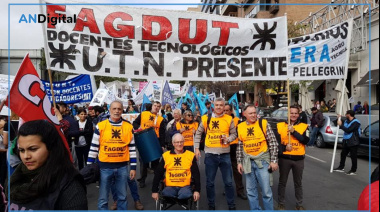 Éxodo docente “sin precedentes” en la Argentina de Milei