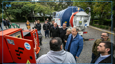 La Municipalidad de Almirante Brown presentó nueva flota de máquinas, camiones y ambulancias