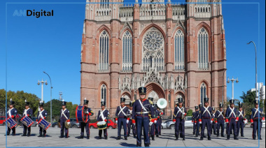 Velada Patriótica en La Plata con la presentación de la Banda Militar Paso de los Andes