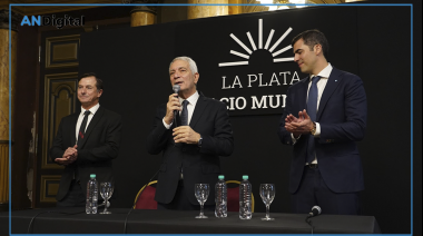 Julio Alak relanzó la agenda exterior de La Plata con la asunción de Daniel Lipovetzky