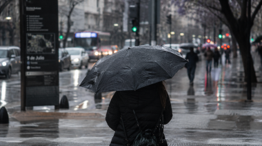 Lluvias, tormentas y frío: cómo estará el clima en el AMBA este lunes y el resto de la semana