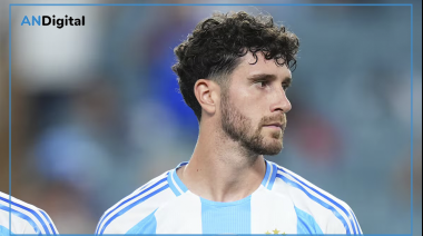 Quién es el defensor de la Premier League que Scaloni convocó para el Mundial 2026