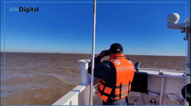 Prefectura busca embarcación con cinco tripulantes que desapareció en el Río de la Plata