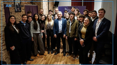 LLA apuesta a los jóvenes: Pretende que desde los 18 años se pueda ser concejal en PBA