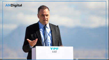 Adorni también renunció al directorio de YPF