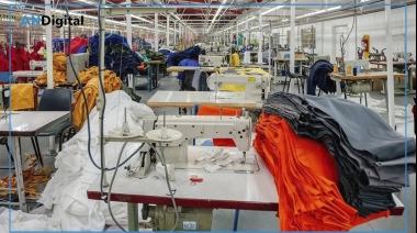 Alerta económica: la industria volvió a caer en mayo, golpeada por el desplome textil