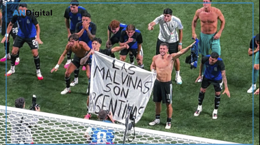 “Las Malvinas son argentinas”: la bandera de la Selección tras vencer a Inglaterra