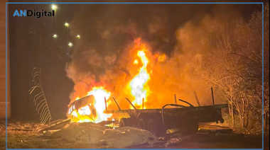 Camionero murió tras caer al vacío desde el puente Zárate-Brazo Largo y el vehículo se incendió