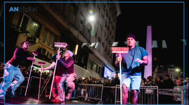STOMP hizo vibrar calle Corrientes con una sorpresiva intervención urbana