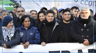 Kicillof participó de la peregrinación por San Cayetano: “Milei, dejá de pegarle a la Argentina”