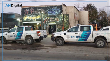 Allanaron dos gomerías de La Plata que habían instalado luminarias públicas en sus locales