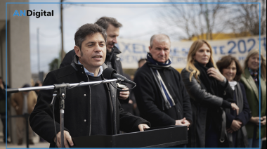 “La motosierra solo benefició a un puñado”: La dura frase de Kicillof contra Milei en Monte