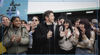 Kicillof inauguró dos escuelas y volvió a cruzar al Gobierno nacional