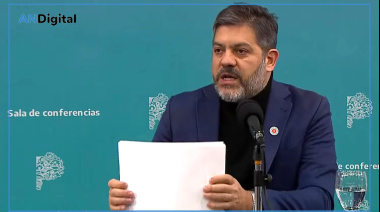 Carlos Bianco alertó por una situación “asfixiante” en la Argentina de Milei
