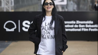Lali Espósito reveló el motivo de su remera de Malvinas y encendió el debate