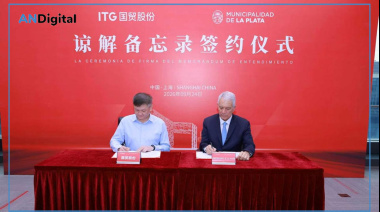 Alak avanzó en China con un importante acuerdo para la reactivación del Aeropuerto La Plata