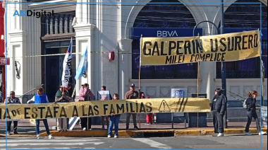 Ceremonia de “premiación” a Tarjeta Naranja y Mercado Libre: campeones mundiales de la usura