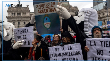 La izquierda convoca a movilizar a la Corte y al Congreso contra la extranjerización de tierras